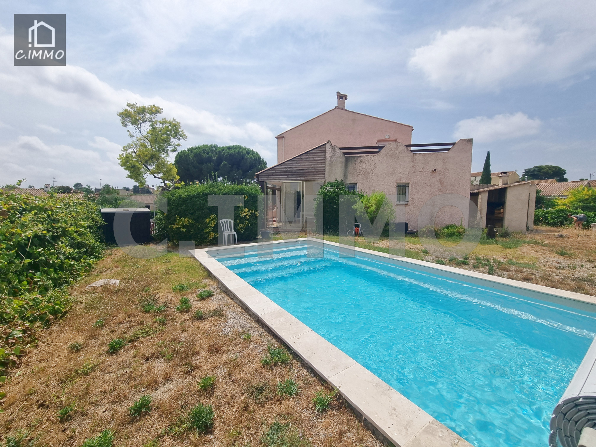 Grande Maison de type 7 avec grand garage en sous-sol + pisc